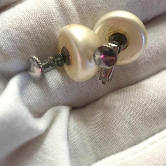 Vintage Faux Pearl Clip On Earrings Coro Richelieu Rhinestones 4 Pr Retro Preppy - Picture 11 of 16
